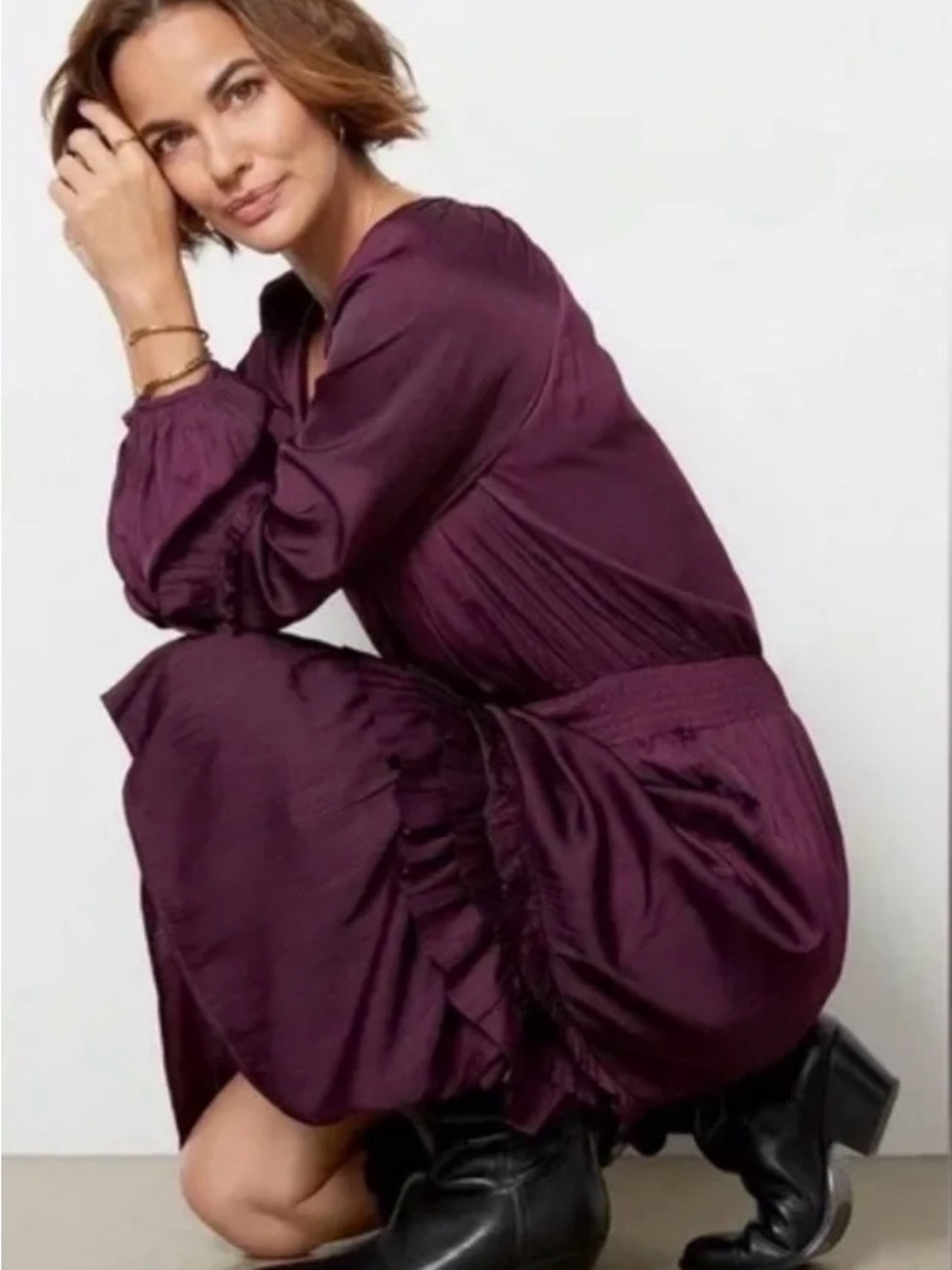 Evereve Deep Plum Long Sleeve Midi Dress - Picture 2 of 13